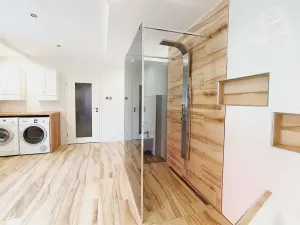 Prodej rodinného domu, Hora Svatého Šebestiána, 250 m2