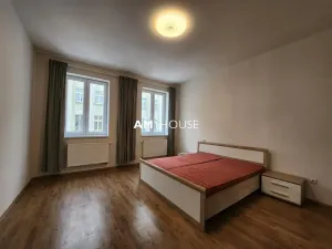 Pronájem bytu 1+1, Praha - Libeň, Ronkova, 35 m2