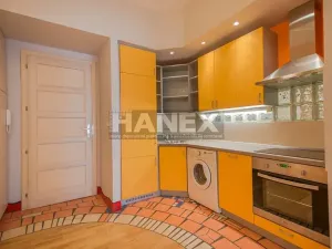 Pronájem bytu 1+kk, Praha - Smíchov, Viktora Huga, 38 m2