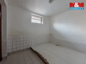 Prodej obchodního prostoru, Karlovy Vary, Moskevská, 85 m2