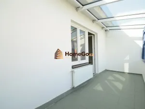 Pronájem bytu 1+kk, Praha - Nusle, Lounských, 49 m2