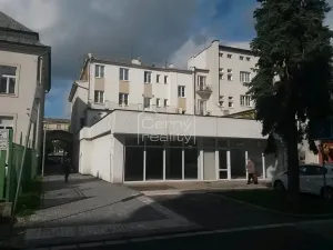 Pronájem obchodního prostoru, Pardubice, Smetanovo náměstí, 398 m2