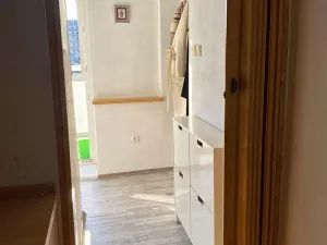 Pronájem bytu 1+1, Praha - Holešovice, Osadní, 38 m2