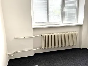 Pronájem kanceláře, Praha - Žižkov, U zásobní zahrady, 476 m2