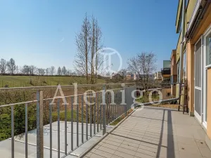 Prodej bytu 3+kk, Horoměřice, Komenského, 72 m2