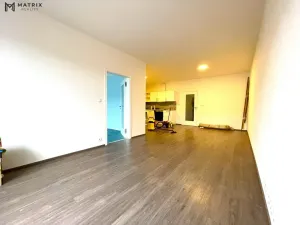 Pronájem bytu 2+kk, Praha - Libeň, U Rokytky, 78 m2