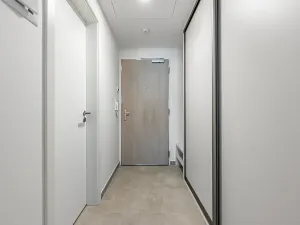 Pronájem bytu 1+kk, Praha - Hloubětín, Poděbradská, 33 m2