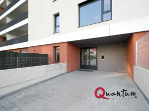Pronájem bytu 1+kk, Praha - Letňany, Vyletalova, 31 m2
