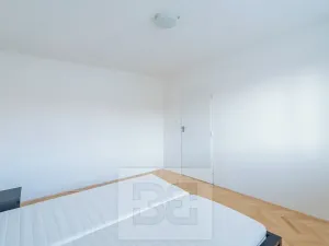 Pronájem bytu 2+1, Hradec Králové, Skupova, 61 m2