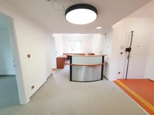 Pronájem kanceláře, Praha - Smíchov, Na Hřebenkách, 200 m2