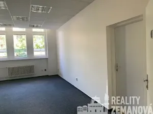 Pronájem kanceláře, Praha - Žižkov, U zásobní zahrady, 347 m2