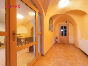 Prodej kanceláře, Šumperk, nám. Míru, 200 m2