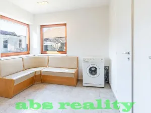 Prodej rodinného domu, Kostomlátky, 220 m2