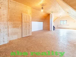 Prodej rodinného domu, Kostomlátky, 220 m2