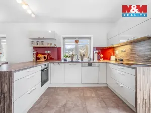 Prodej rodinného domu, Tanvald, Poštovní, 179 m2