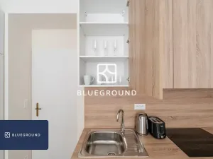 Pronájem bytu 1+kk, Praha - Bubeneč, Veletržní, 37 m2