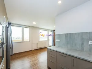 Prodej bytu 3+kk, Praha - Prosek, Lovosická, 67 m2