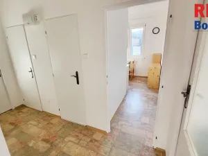 Pronájem bytu 2+1, Praha - Malešice, Ovčárská, 53 m2