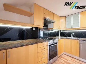 Pronájem atypického bytu, Praha - Nové Město, Malá Štěpánská, 129 m2