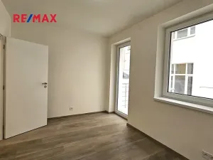 Pronájem bytu 3+kk, Praha - Nusle, Oldřichova, 94 m2