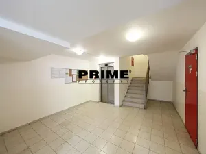 Pronájem bytu 2+kk, Praha - Žižkov, Jeseniova, 54 m2