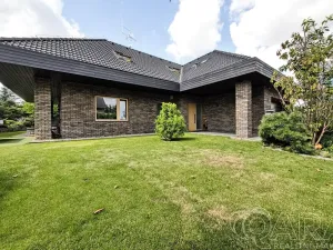 Prodej rodinného domu, Babice, Lomená, 293 m2