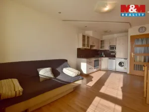 Pronájem bytu 1+kk, Hradec Králové - Nový Hradec Králové, Jana Masaryka, 35 m2