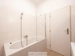 Pronájem bytu 2+kk, Praha - Libeň, Pod Kotlaskou, 76 m2