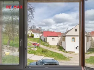 Prodej bytu 1+1, Čistá, nám. Václavské, 43 m2