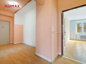 Prodej bytu 2+1, Plzeň, Částkova, 56 m2