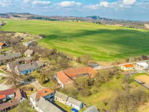 Prodej zemědělské usedlosti, Radonín, 185 m2