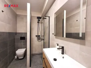 Pronájem bytu 2+kk, Praha - Hlubočepy, Voskovcova, 55 m2