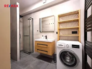 Pronájem bytu 2+kk, Praha - Hlubočepy, Voskovcova, 55 m2