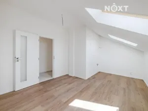 Prodej bytu 1+kk, Praha - Vysočany, Kolmá, 27 m2