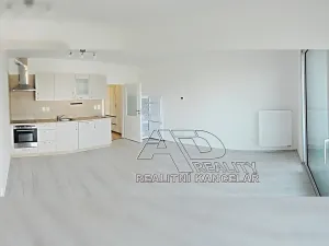 Pronájem bytu 1+kk, České Budějovice, Na Zlaté stoce, 31 m2