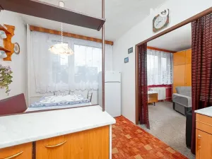 Pronájem bytu 3+1, Pardubice, Valčíkova, 70 m2