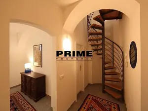 Pronájem bytu 2+1, Praha - Malá Strana, Vlašská, 73 m2