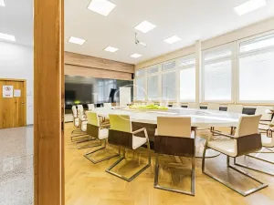 Pronájem kanceláře, Praha - Košíře, Jinonická, 257 m2