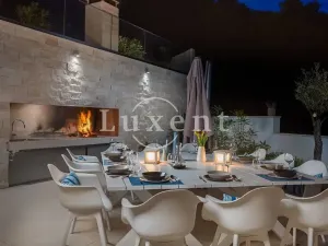 Prodej vily, Bol, Chorvatsko, 300 m2