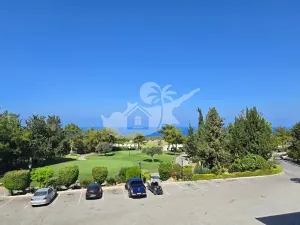 Prodej bytu 2+kk, Agios Amvrosios Keryneias, Kypr, 41 m2