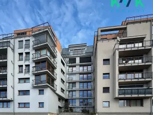 Pronájem bytu 2+kk, Karlovy Vary, Na Vyhlídce, 52 m2