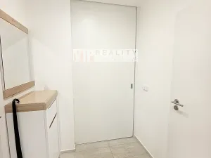 Pronájem bytu 2+kk, Brno, Spáčilova, 82 m2