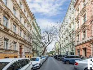 Prodej bytu 2+kk, Praha - Vinohrady, Americká, 76 m2