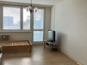 Pronájem bytu 3+1, Praha - Kobylisy, Libišská, 75 m2