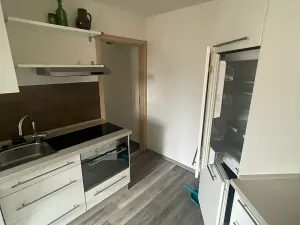 Pronájem bytu 2+1, Karlovy Vary, Moskevská, 60 m2