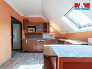 Prodej rodinného domu, Velim - Vítězov, 450 m2