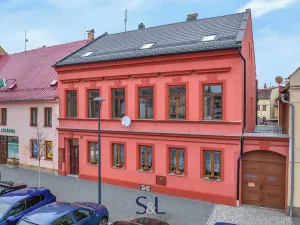 Prodej rodinného domu, Mimoň, nám. 1. máje, 256 m2