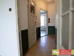 Prodej komerční, Praha, U plynárny, 300 m2