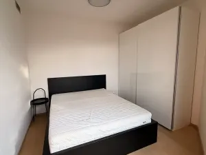 Pronájem bytu 1+kk, Praha - Strašnice, Michelangelova, 37 m2