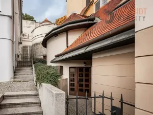 Pronájem kanceláře, Mikulov, Náměstí, 19 m2